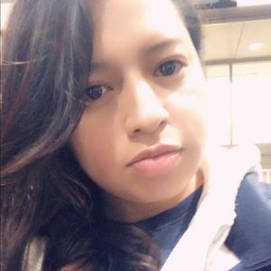 Meet your Posher, Ana